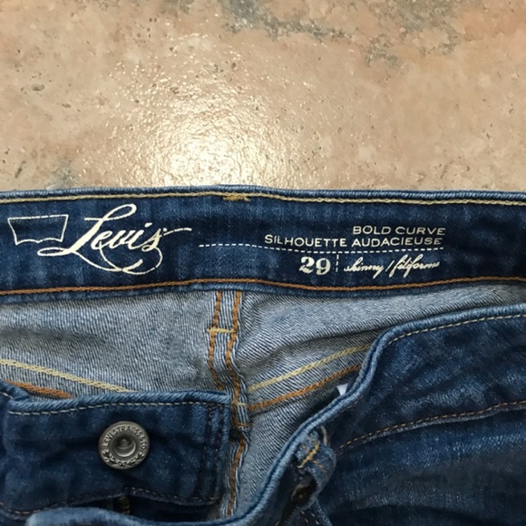 Levi jeans Size 29 fairly used - Picture 7 of 7